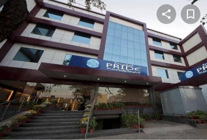 Hotel Pitrashish Pride Igi Intl Airport Delhi Buitenkant foto