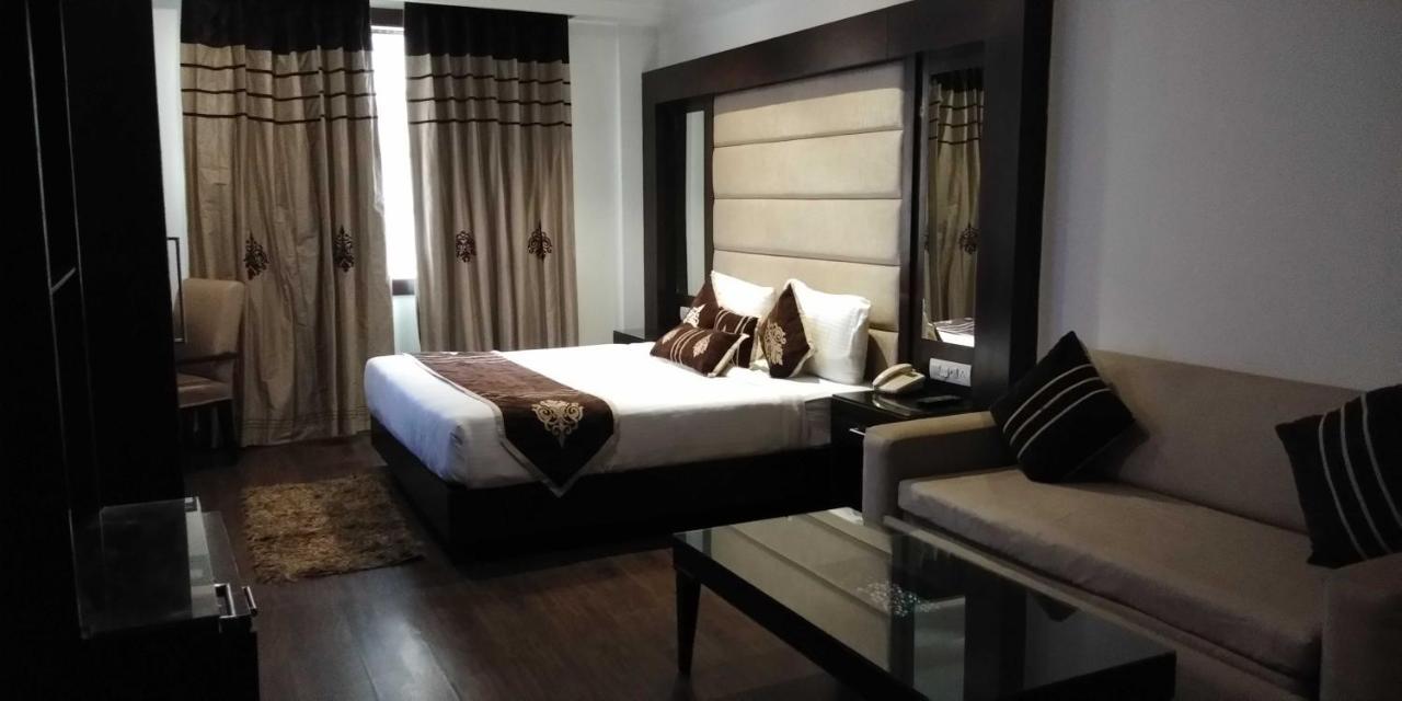 Hotel Pitrashish Pride Igi Intl Airport Delhi Buitenkant foto