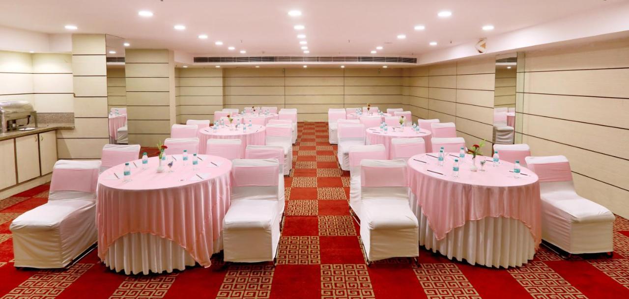 Hotel Pitrashish Pride Igi Intl Airport Delhi Buitenkant foto