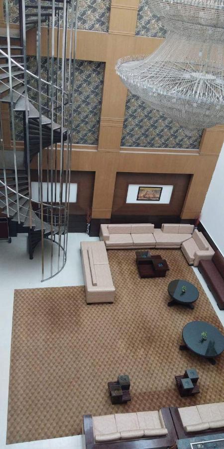 Hotel Pitrashish Pride Igi Intl Airport Delhi Buitenkant foto