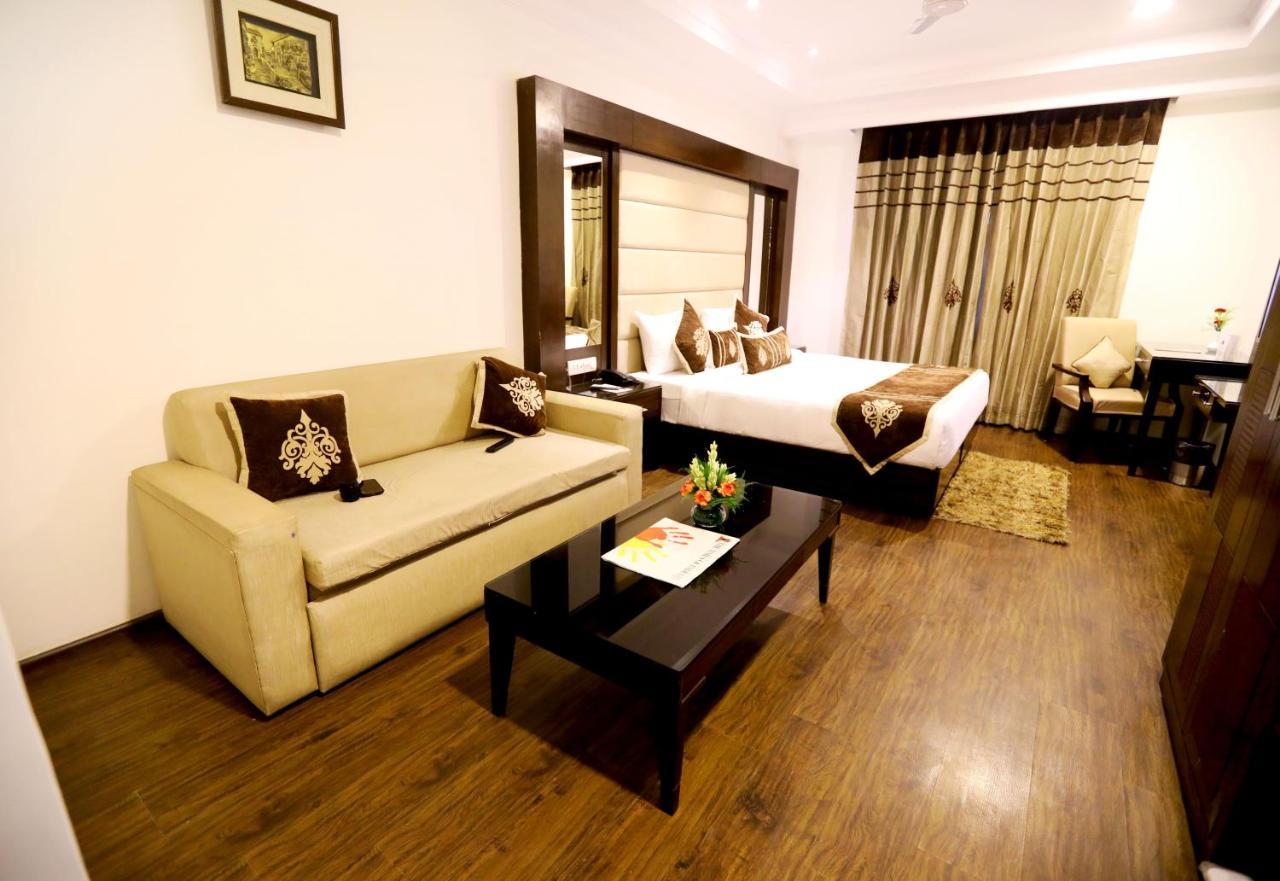 Hotel Pitrashish Pride Igi Intl Airport Delhi Buitenkant foto