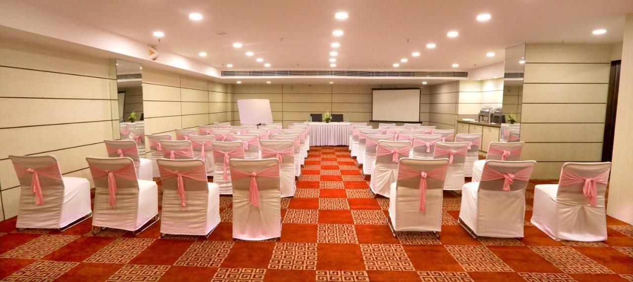 Hotel Pitrashish Pride Igi Intl Airport Delhi Buitenkant foto