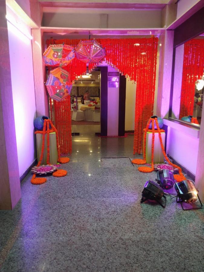 Hotel Pitrashish Pride Igi Intl Airport Delhi Buitenkant foto