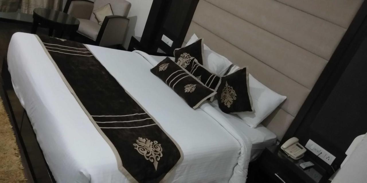 Hotel Pitrashish Pride Igi Intl Airport Delhi Buitenkant foto