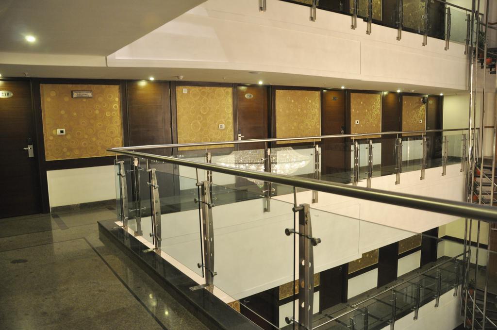 Hotel Pitrashish Pride Igi Intl Airport Delhi Buitenkant foto